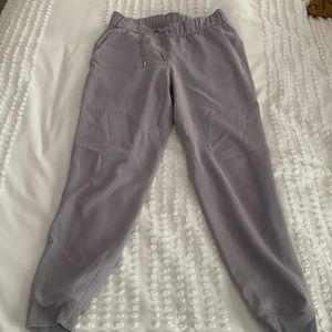 Lululemon Grey Joggers - Size 6